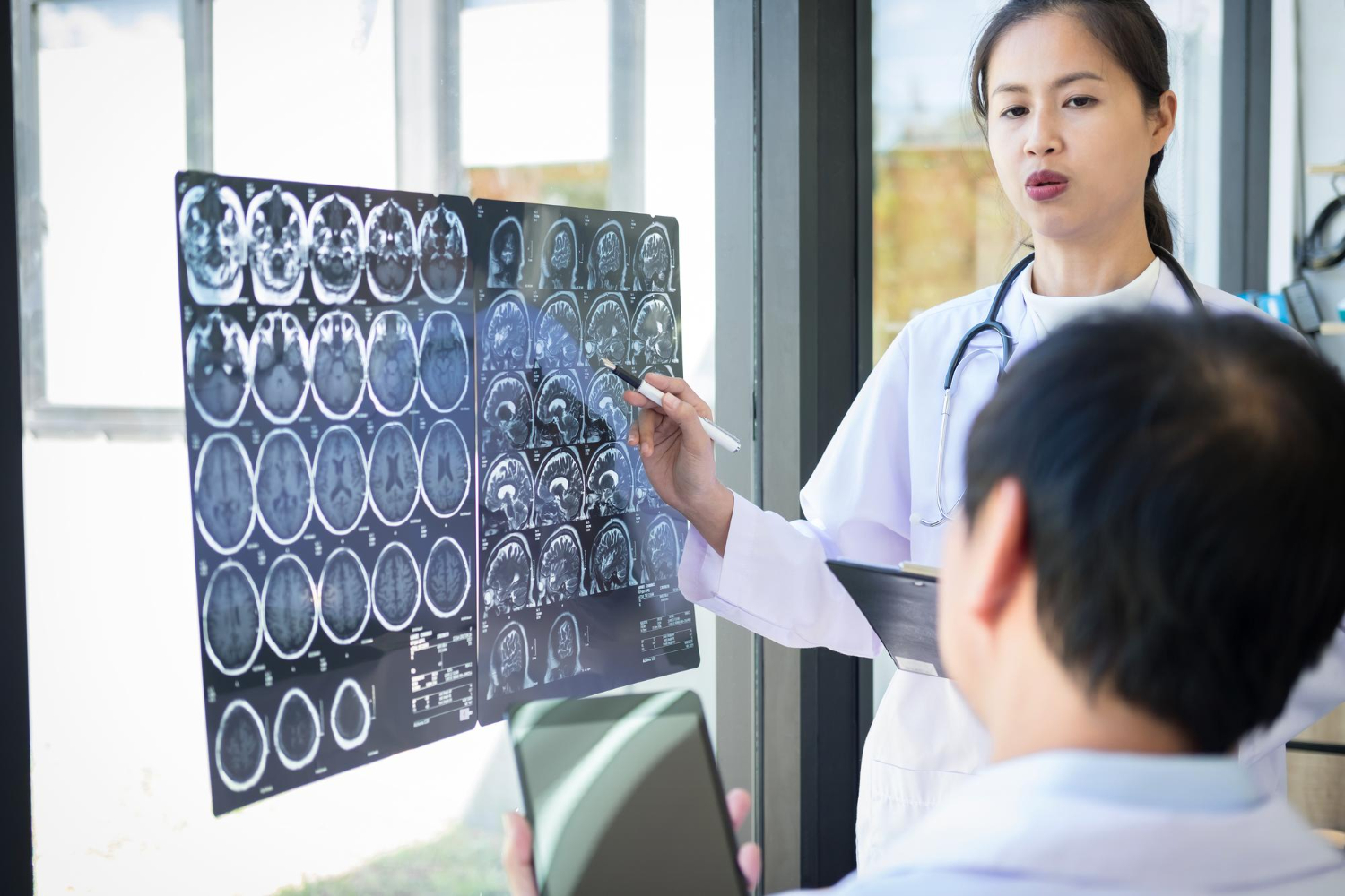 ตรวจสมองด้วย MRI จำเป็นแค่ไหนสำหรับผู้สูงอายุ?